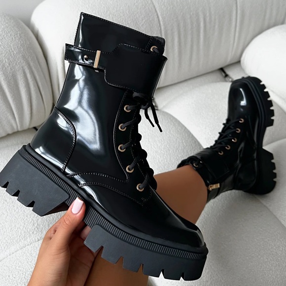 Simmi London Shoes - Black Chunky Lace-Up Combat Boots - 9